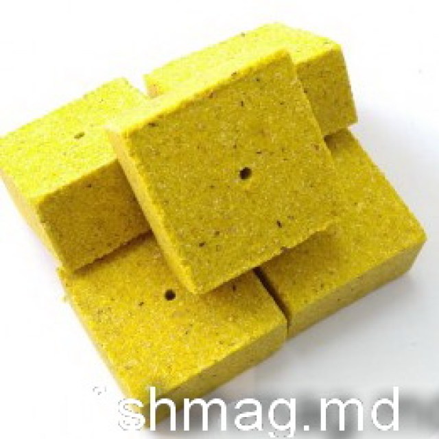 catalog-prikorm-fishfood-makuha-s-otverstiem-kukuruznaya-260x260.jpg.pagespeed.ce.EnVnEA1N7j